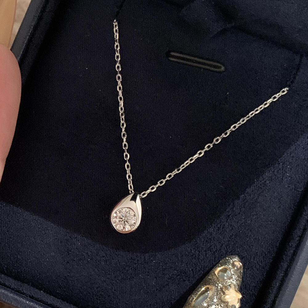 0.3/0.5CT Solitaire Diamond Mo - Bezels Set Pendant 评论和价格